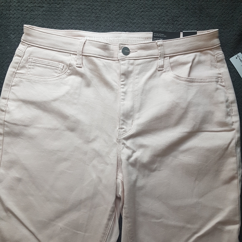 Reitman's Signature Soft High Rise Skinny Jeans - Picture 2 of 14